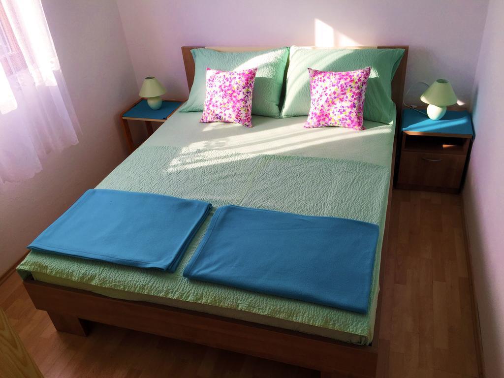 Apartments Pavic بيتينا المظهر الخارجي الصورة